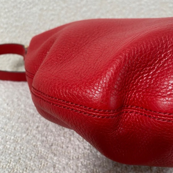 Gucci Pebbled Calfskin Medium Soho Hobo Red - Picture 5 of 11